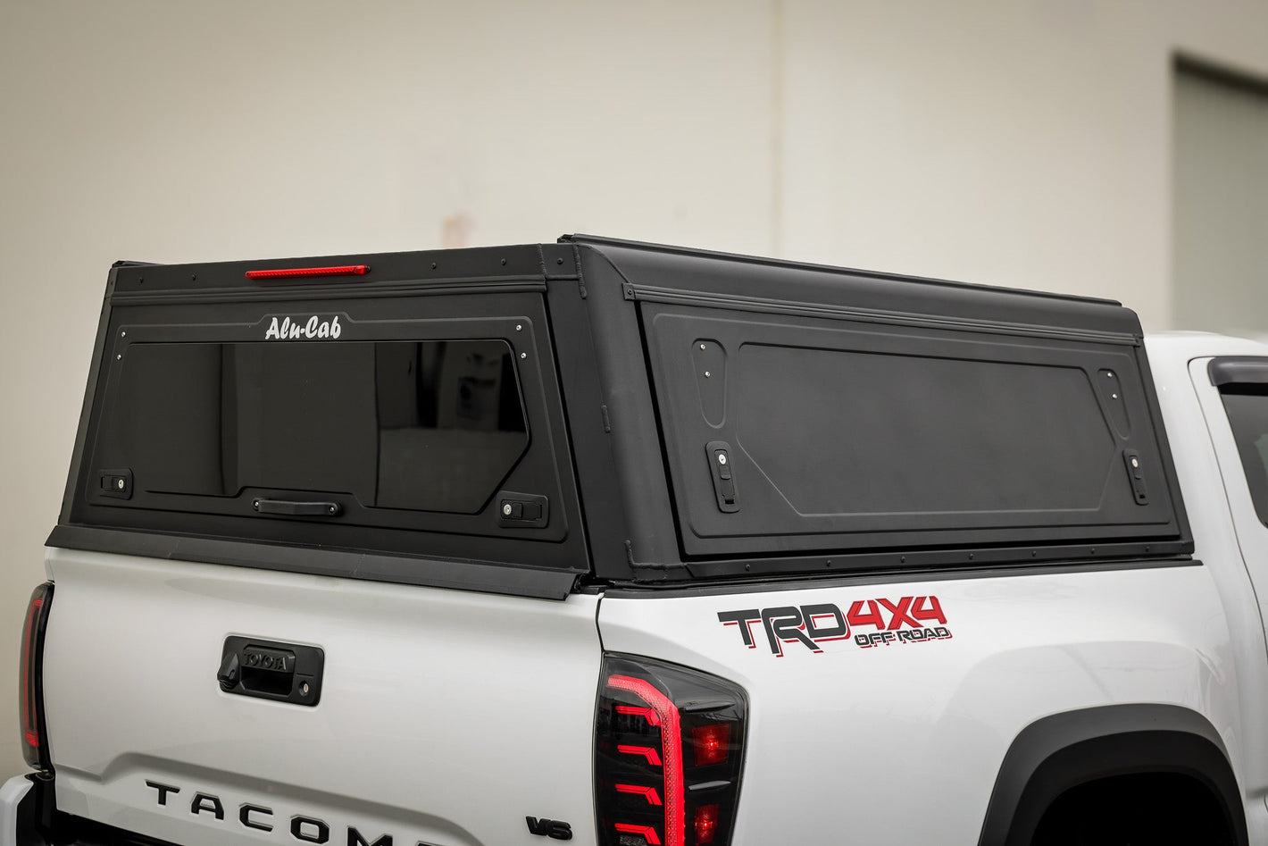 Contour Canopy