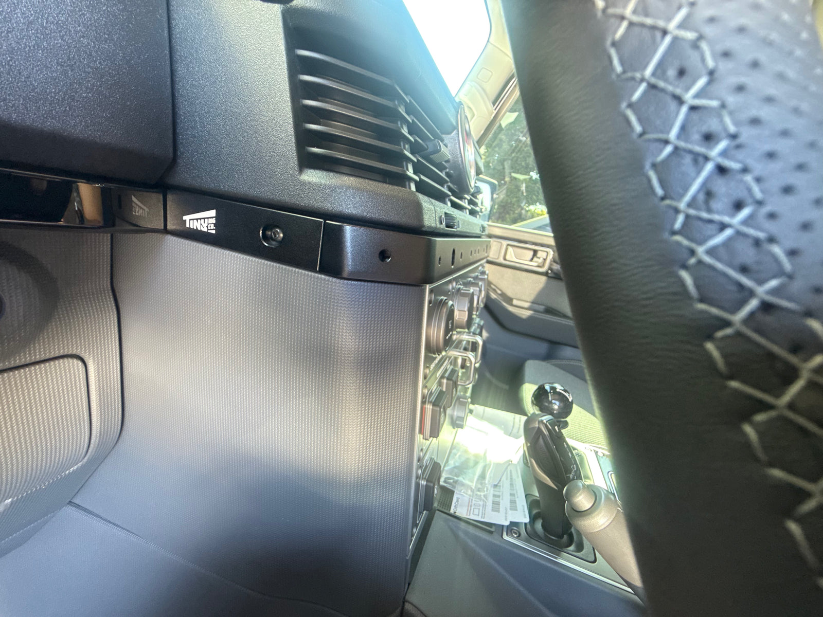 Grenadier Flush Dash Mount for Phone Holders with USB Passthrough