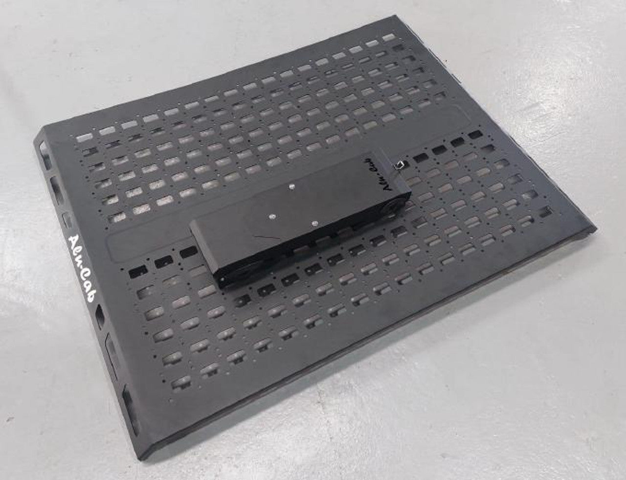 Alu-cab LT-50 - Roof Ladder Holder